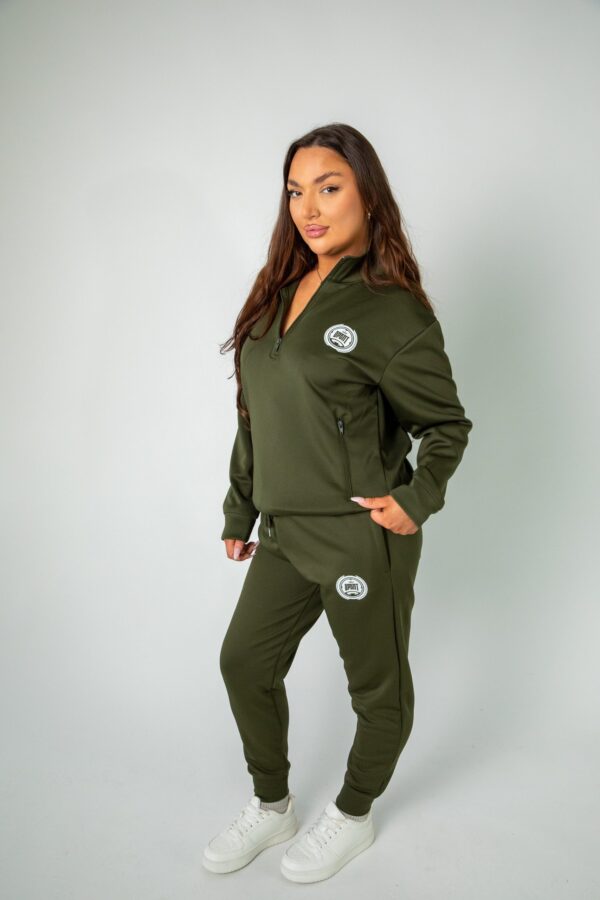 6F0A7675-min-scaled-1 Unisex Scuba Half-Zip Tracksuit – 2 Strong Pieces