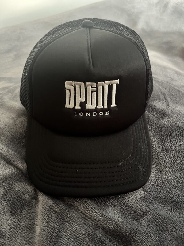 IMG_8714-scaled-1 Trucker Cap – 1 Bold Classic with Effortless Style